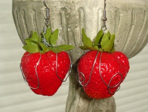 "Strawberry Delight" Earrings - KTurnAroundJewelry.info